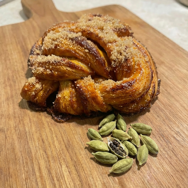 Cardamom Bun